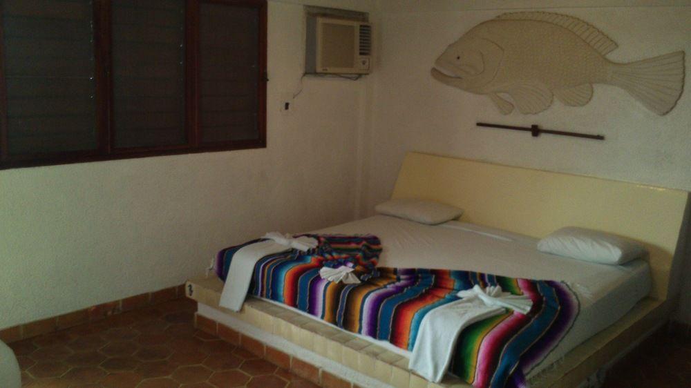 Safari Inn Cozumel Exterior photo